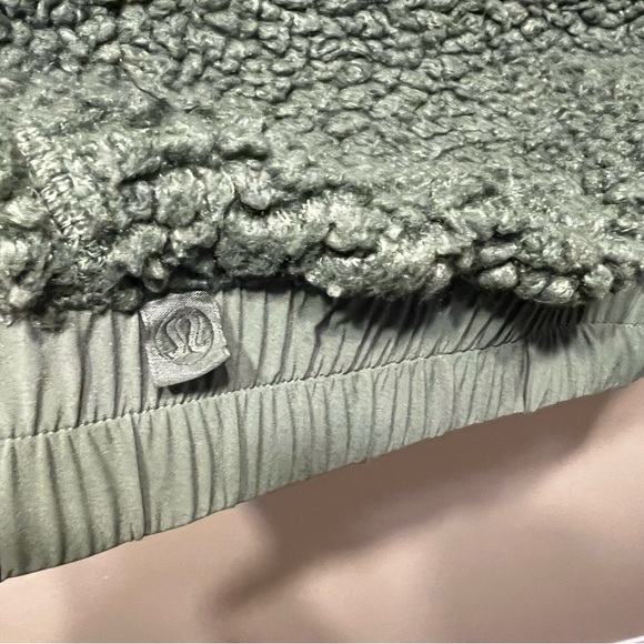 Lululemon Green Fleece Reversible Jacket size 6 - Picture 9 of 11